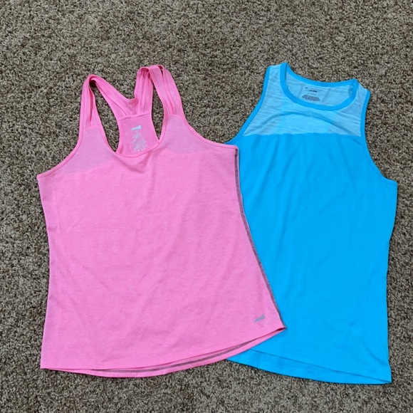 tek gear Tops - 2 athletic tanks size medium